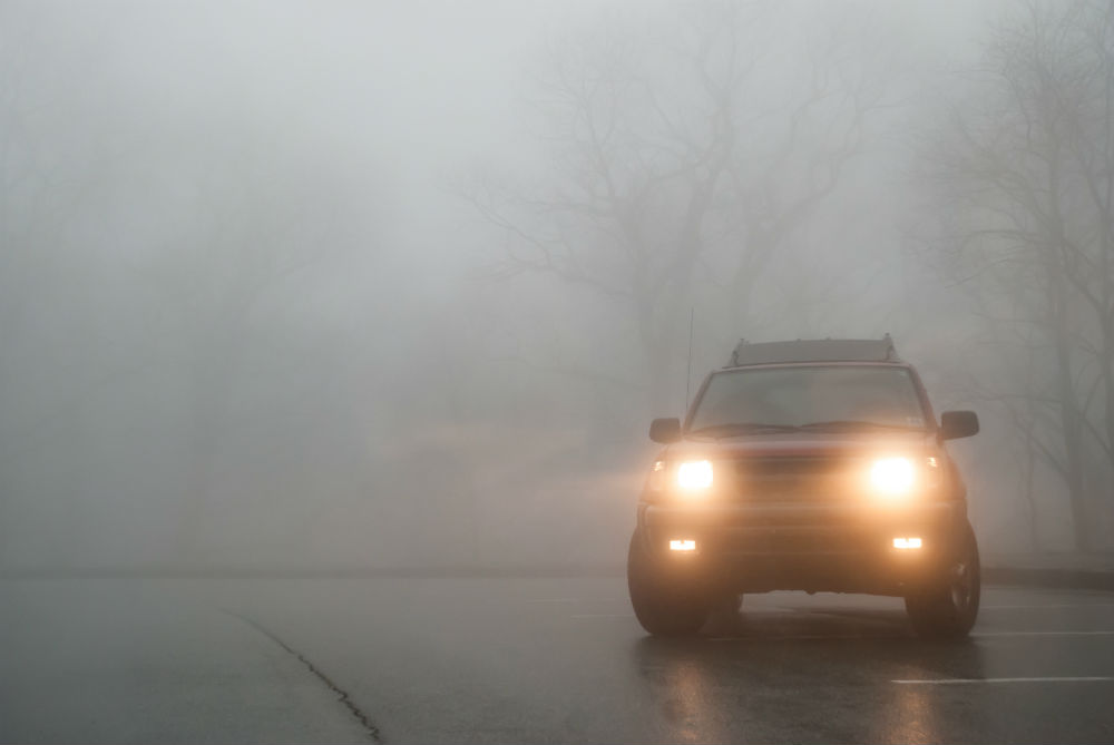 yellow light in car